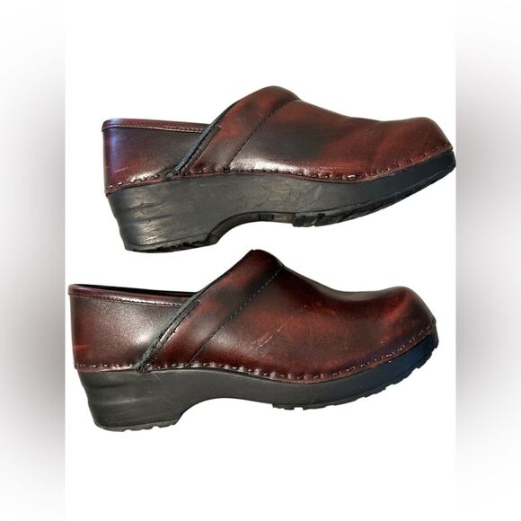 L.L. Bean Clogs Size 6.5 - Picture 2 of 6